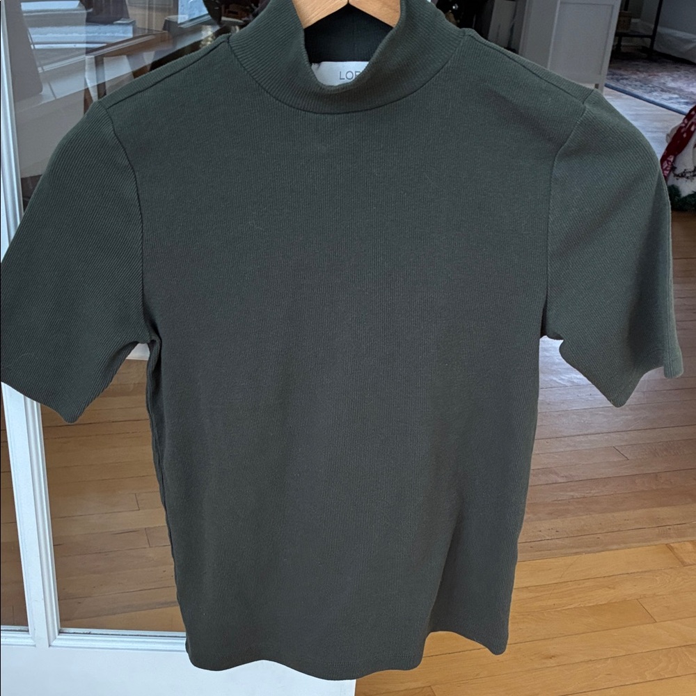 LOFT Dark Green Short Sleeve Turtleneck